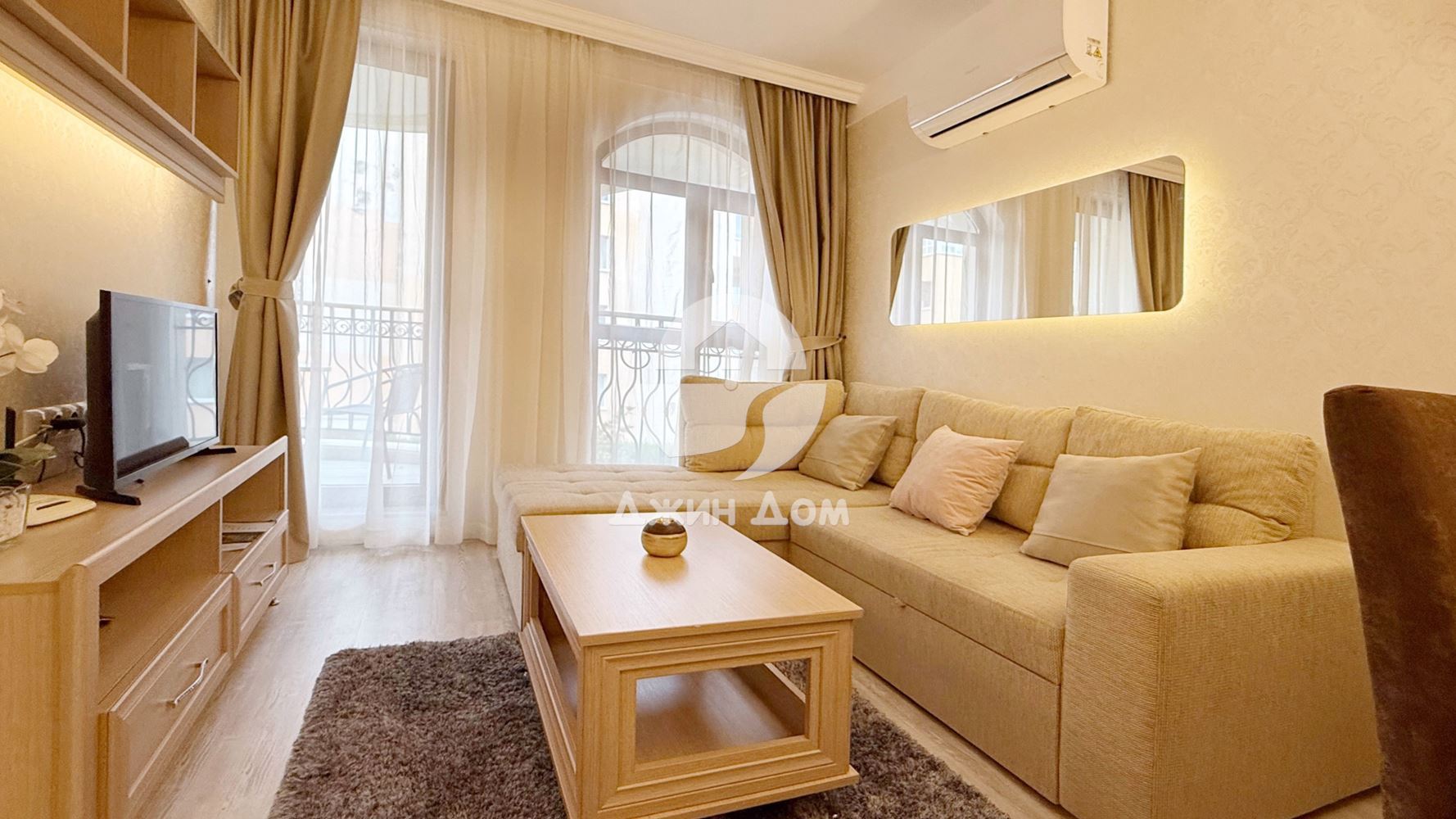 Обзаведен двустаен апартамент в к-с Хармони Сюитс 20, гр. Свети Влас - 0