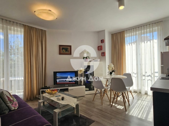 Двустаен апартамент с НИСКА ТАКСА в к-с Голдън Дей 2, к.к. Сл. бряг - 0