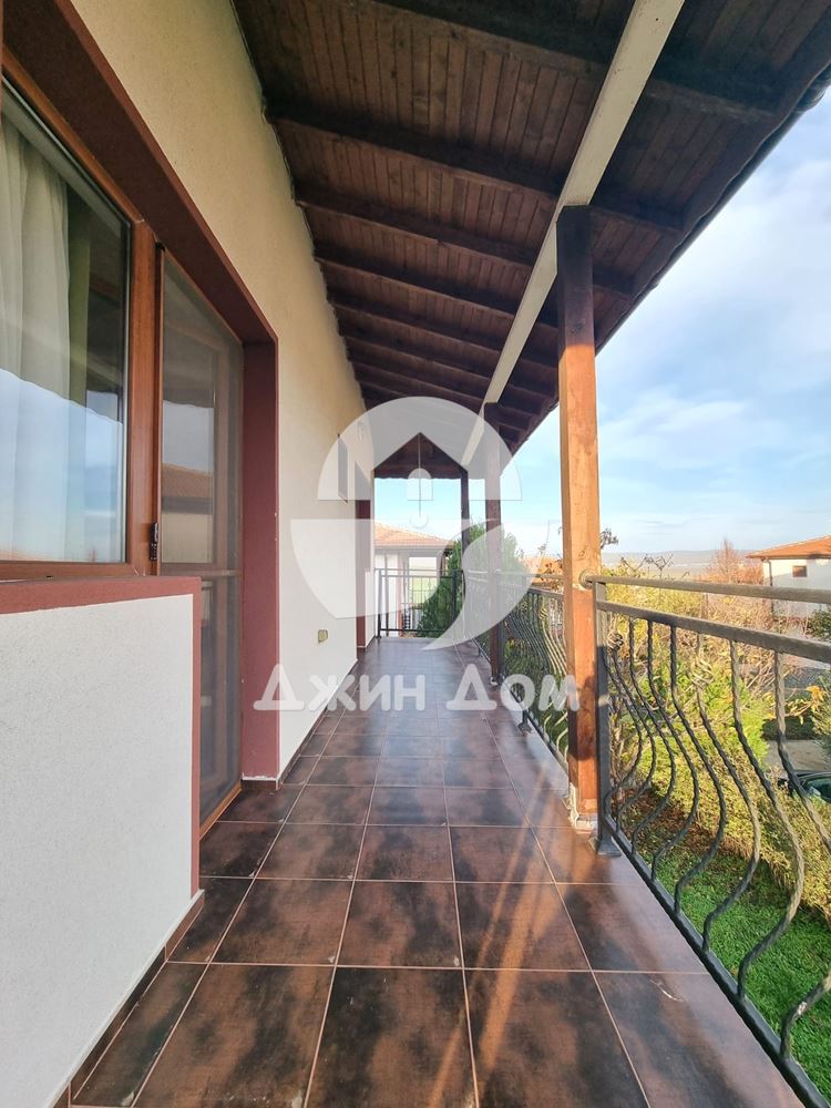 Двуетажна къща с двор в с. Александрово, общ. Поморие - 0