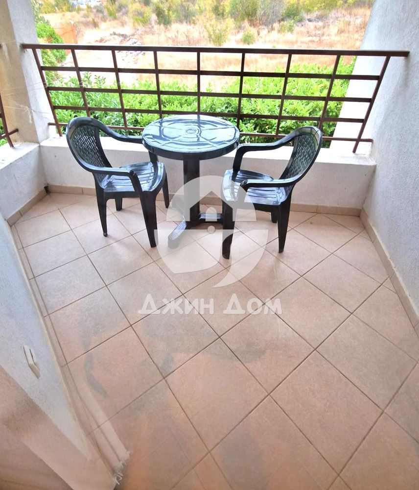 Просторен двуетажен таунхаус в к-с „Вили Монтемар“, с. Кошарица - 0