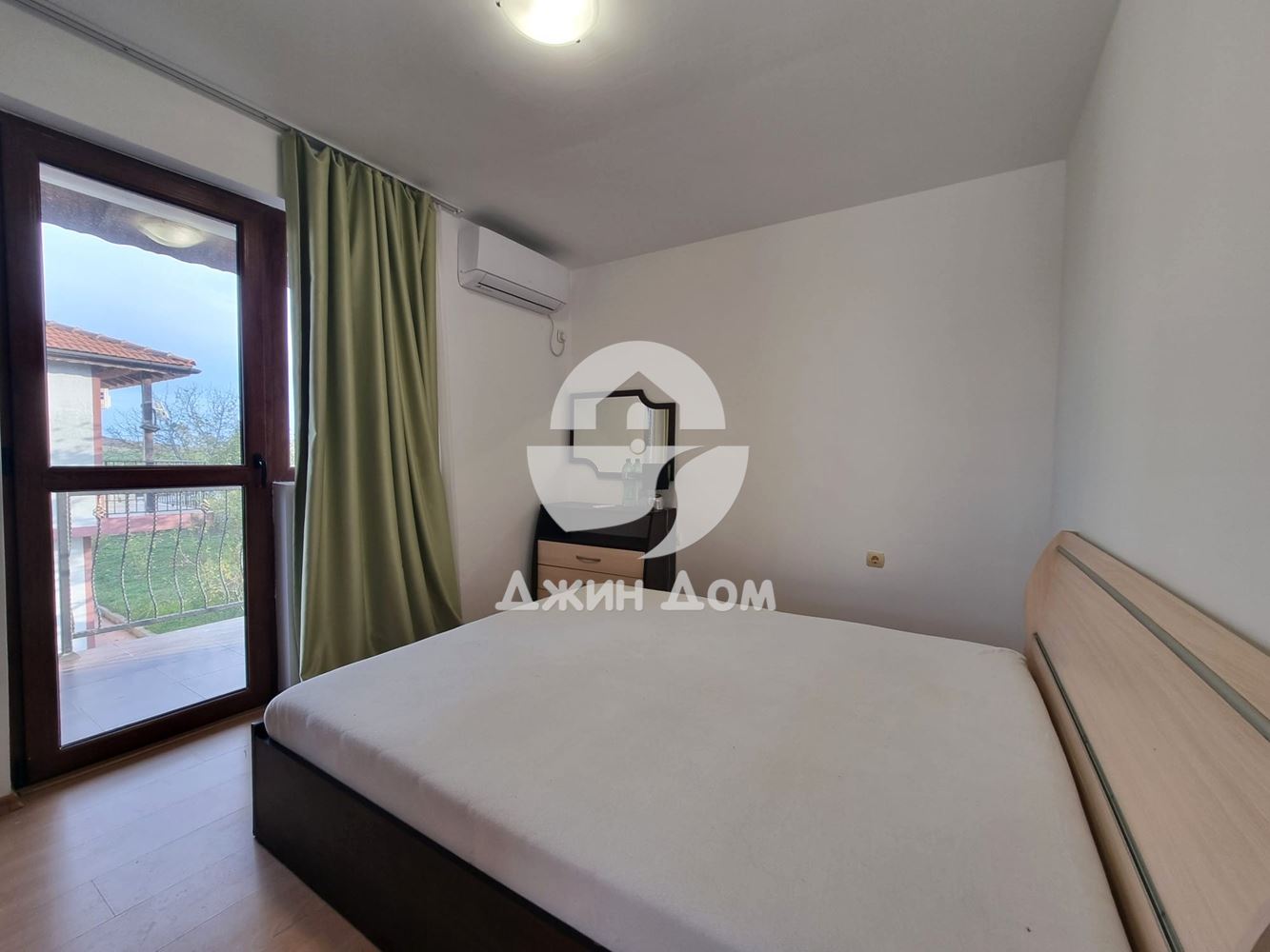 Двуетажна къща с двор в с. Александрово, общ. Поморие - 0