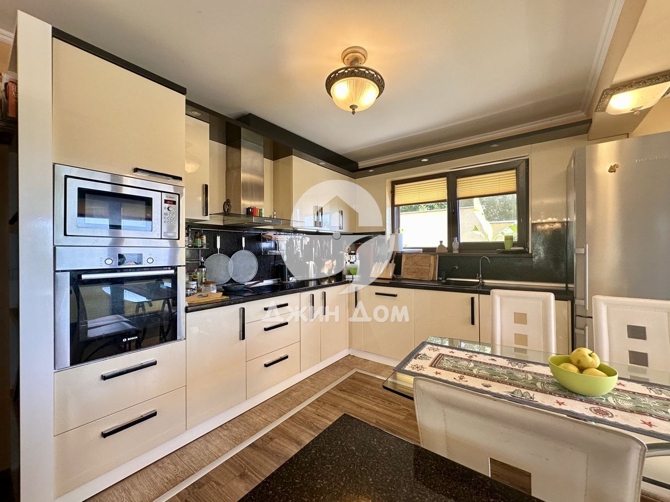 Двуетажна къща с ГЛЕДКА МОРЕ в с. Кошарица - 0