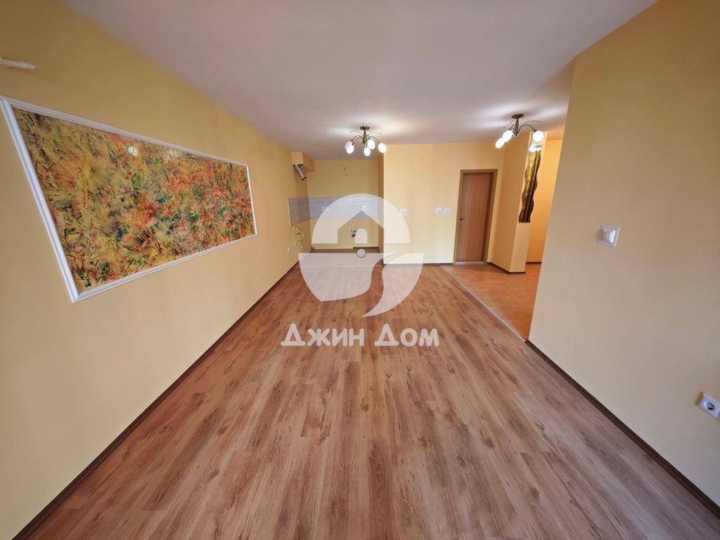 Двустаен апартамент с НИСКА ТАКСА в к-с „Парус 4“, гр. Поморие - 0