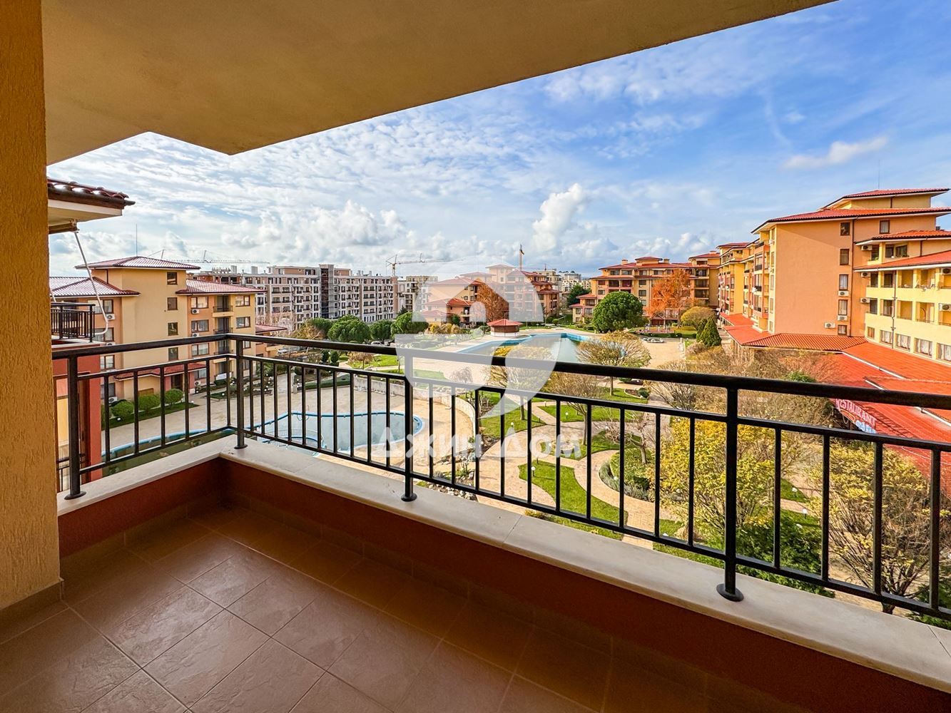 Двустаен апартамент в к-с „Меджик Дриймс“, гр. Свети Влас - 0