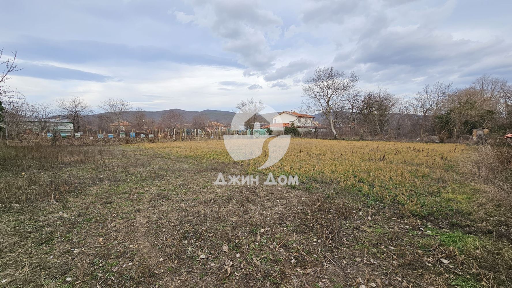 Едноетажна къща в с. Гюльовца, обл. Бургас - 0