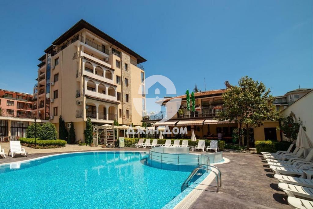 Двустаен апартамент в к-с „Роуз Вилидж“, к.к. Слънчев бряг - 0