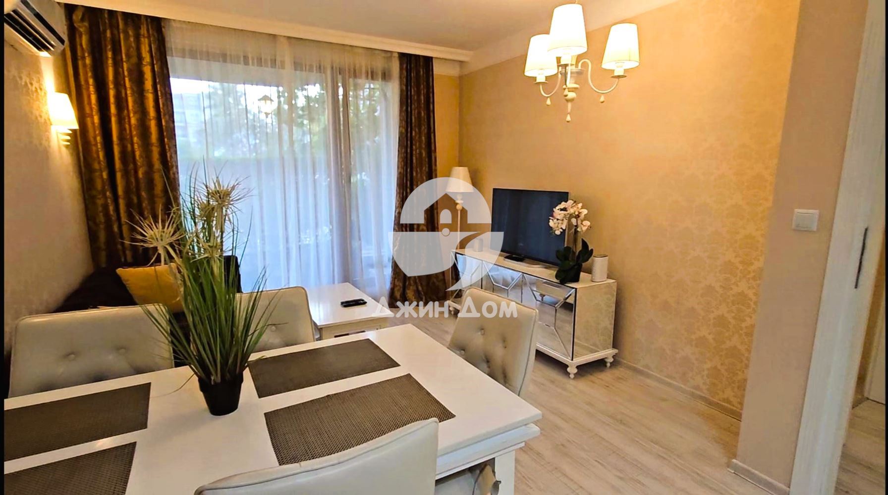 Многостаен апартамент в к-с Хармони Сюитс Монте Карло, Слънчев Бряг - 0