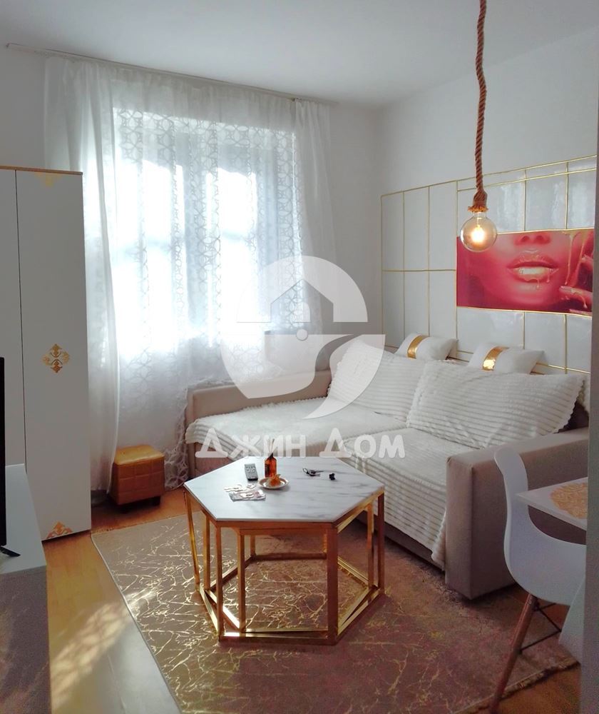 Просторен тристаен апартамент в к-с „Съни Дей 3“, к.к. Слънчев бряг - 0