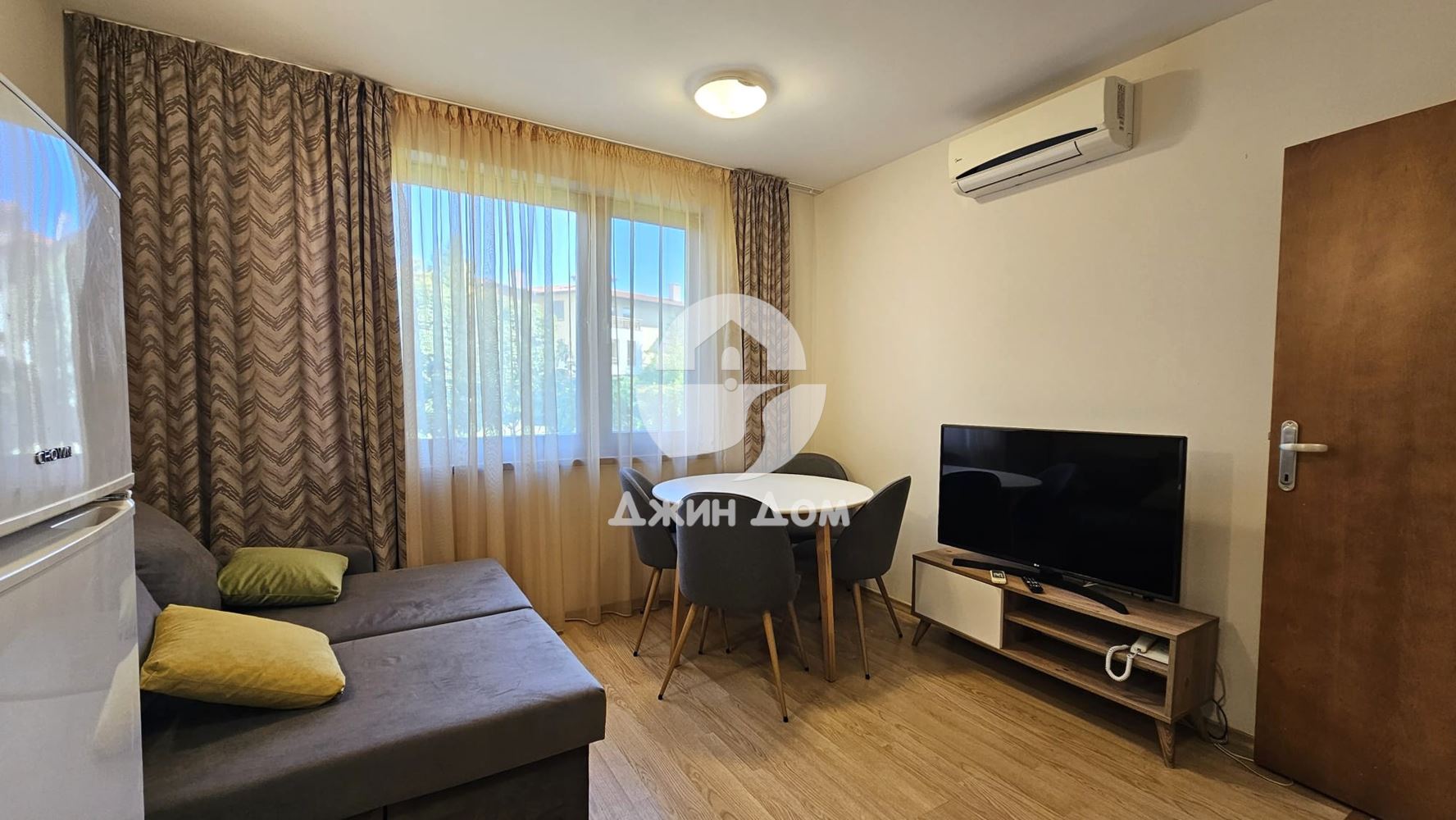 Двустаен апартамент в к-с „Райска градина“, гр. Свети Влас - 0