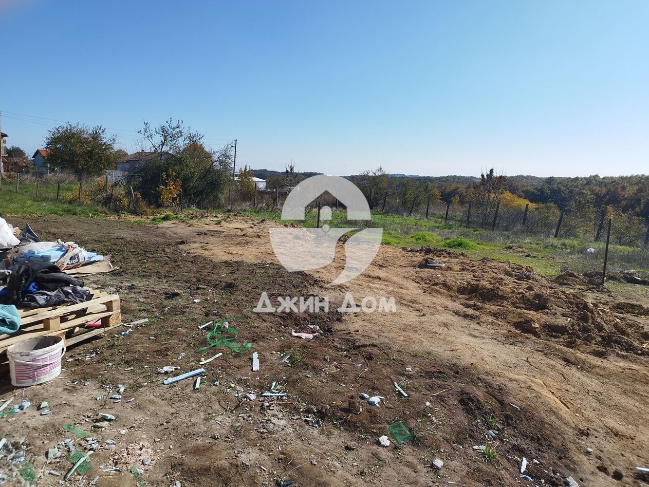 Предлагаме едноетажна къща в с. Горица - 0