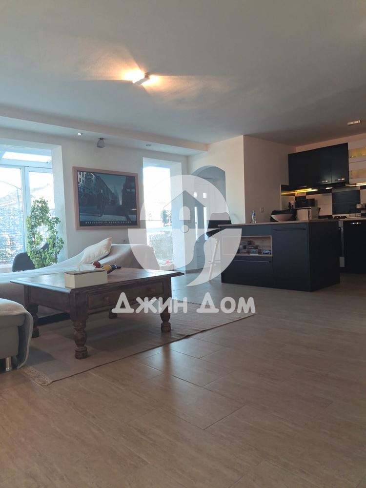 Двуетажен таунхаус с двор в с. Порой, гр. Бургас - 0