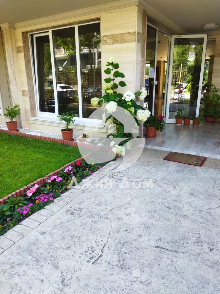 Двустаен апартамент в к-с „Вип Парк“, к.к. Слънчев бряг - 0