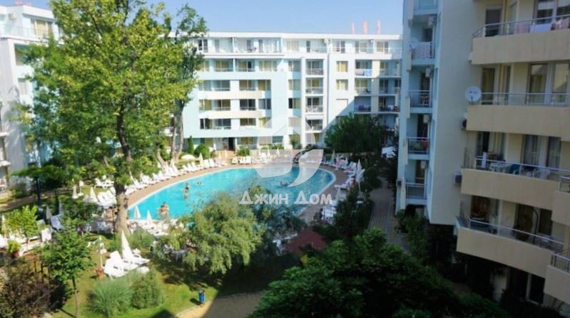 Просторен обзаведен двустаен апартамент в к-с Ясен, к.к. Слънчев Бряг - 0