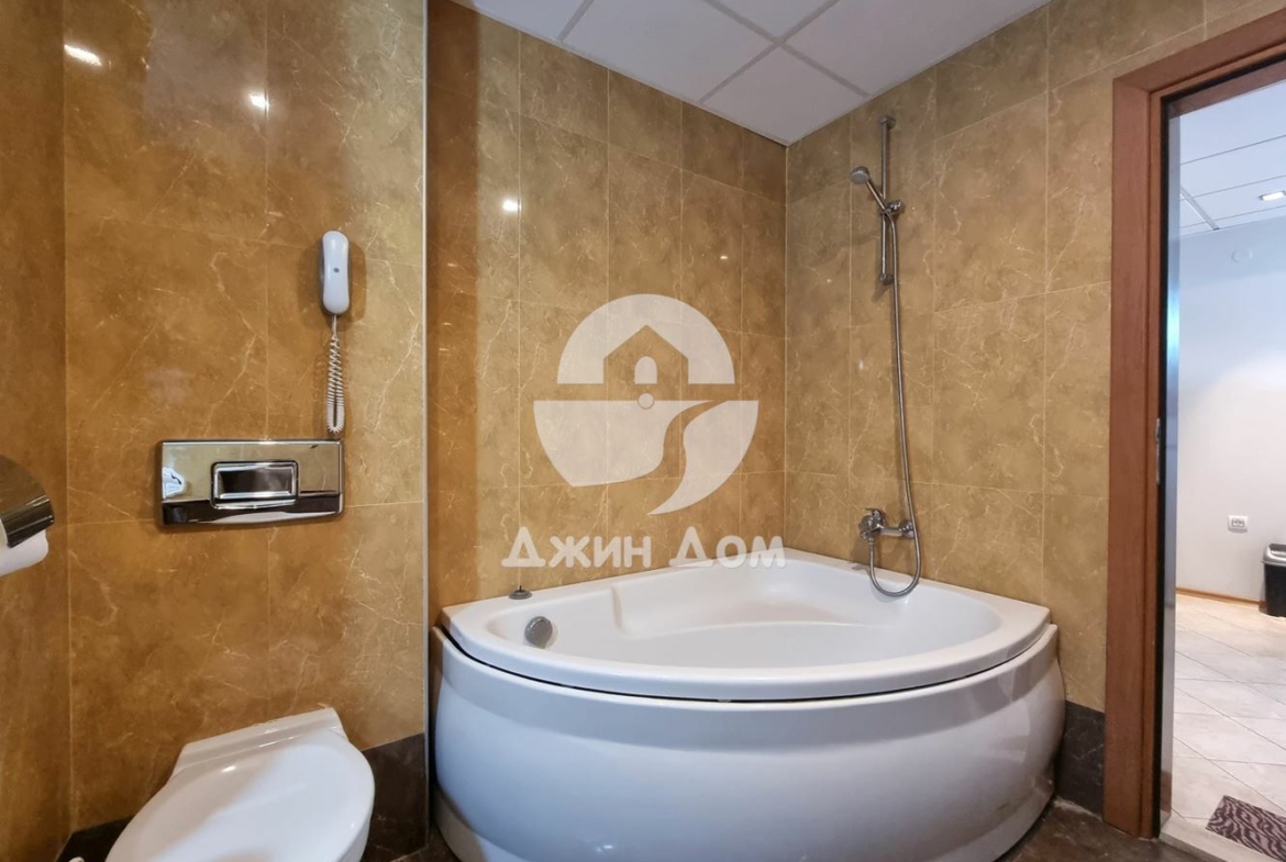 Просторен двустаен апартамент в к-с „Посейдон“, к.к Слънчев бряг - 0