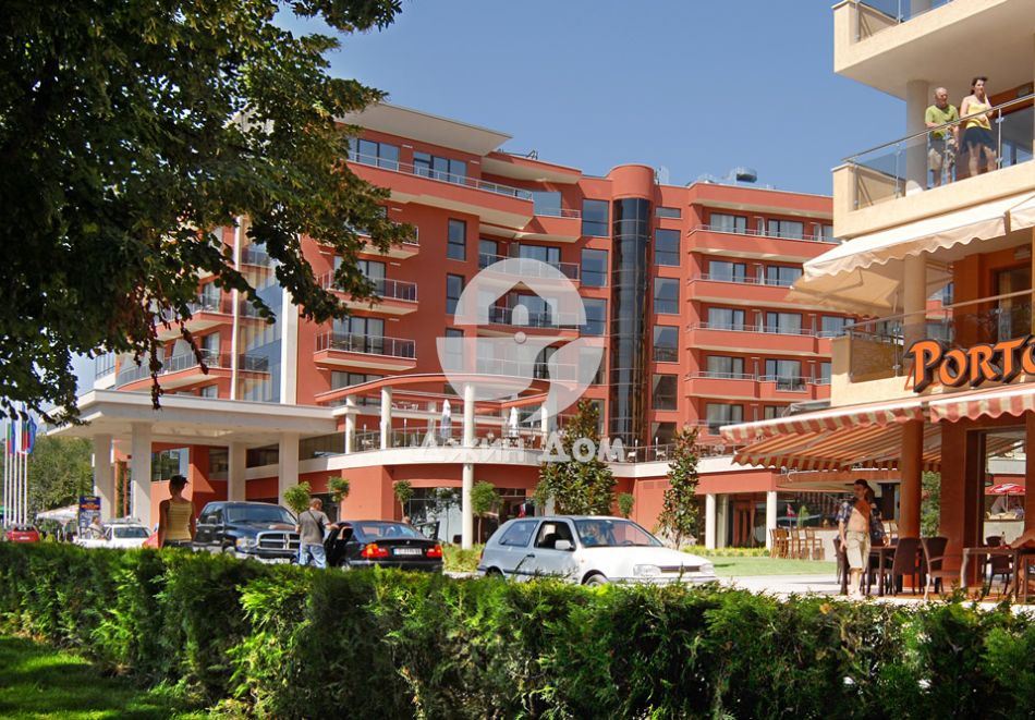 Едностаен апартамент с НИСКА ТАКСА в к-с „Виго“, гр. Несебър - 0