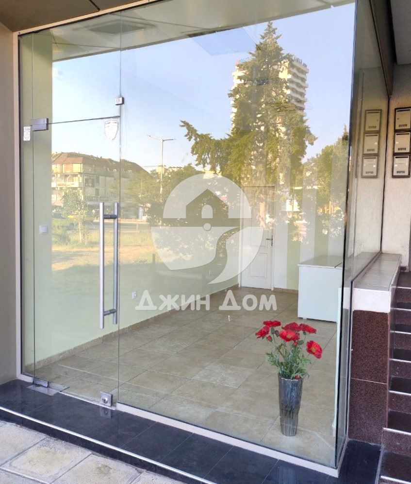 Търговско помещение в търговски център, к.к. Слънчев бряг - 0