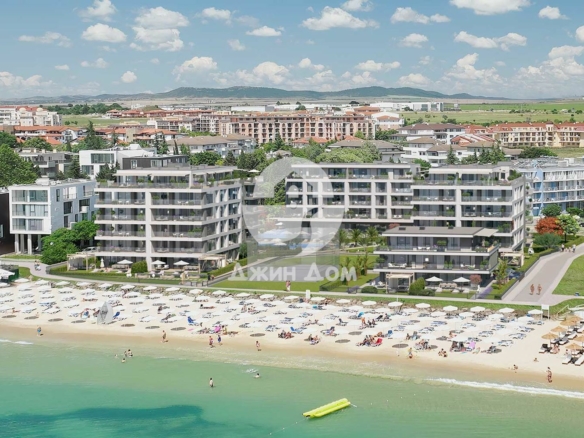 Тристайни апартаменти с ГЛЕДКА МОРЕ в к-с Олимпия Резиденс, с. Равда - 0