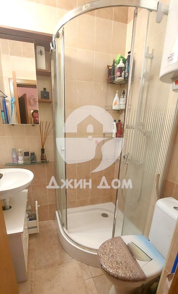 Просторен тристаен апартамент в к-с „Съни Дей 6“, к.к. Слънчев бряг - 0