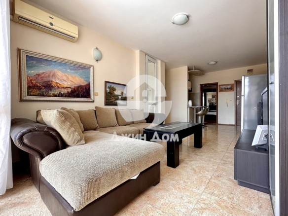 Просторен тристаен апартамент в к-с “Елит 4”, к.к. Слънчев бряг - 0