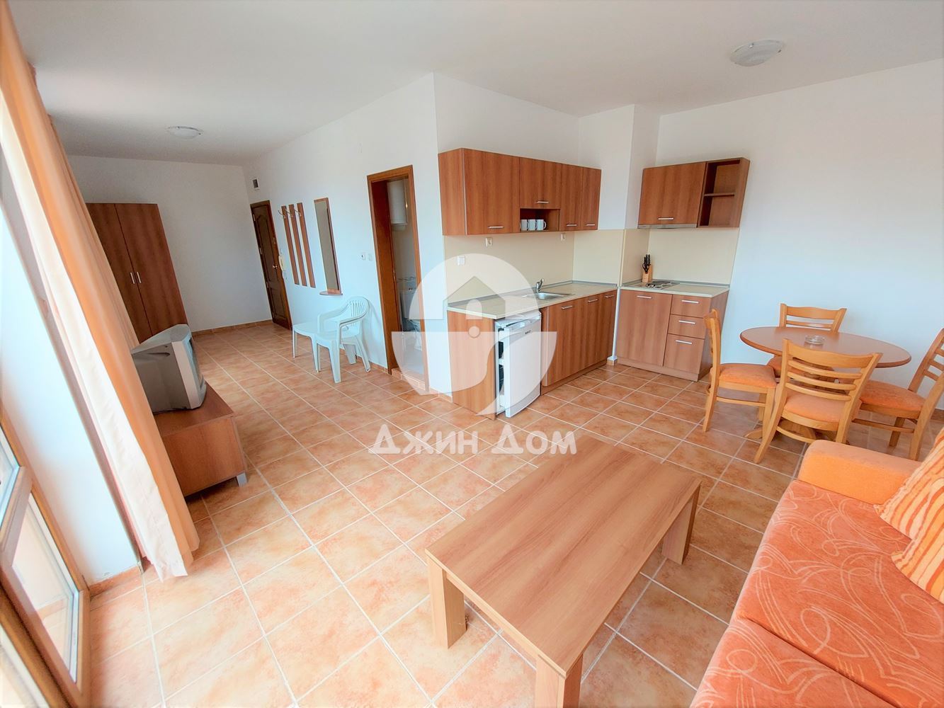 Просторни двустайни апартаменти в к-с Касандра, к.к. Слънчев бряг - 0