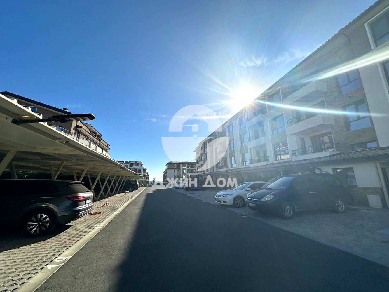 Двустаен апартамент с ДВОР в к-с „Бей Вю Фемили 2“, кв. Сарафово - 0