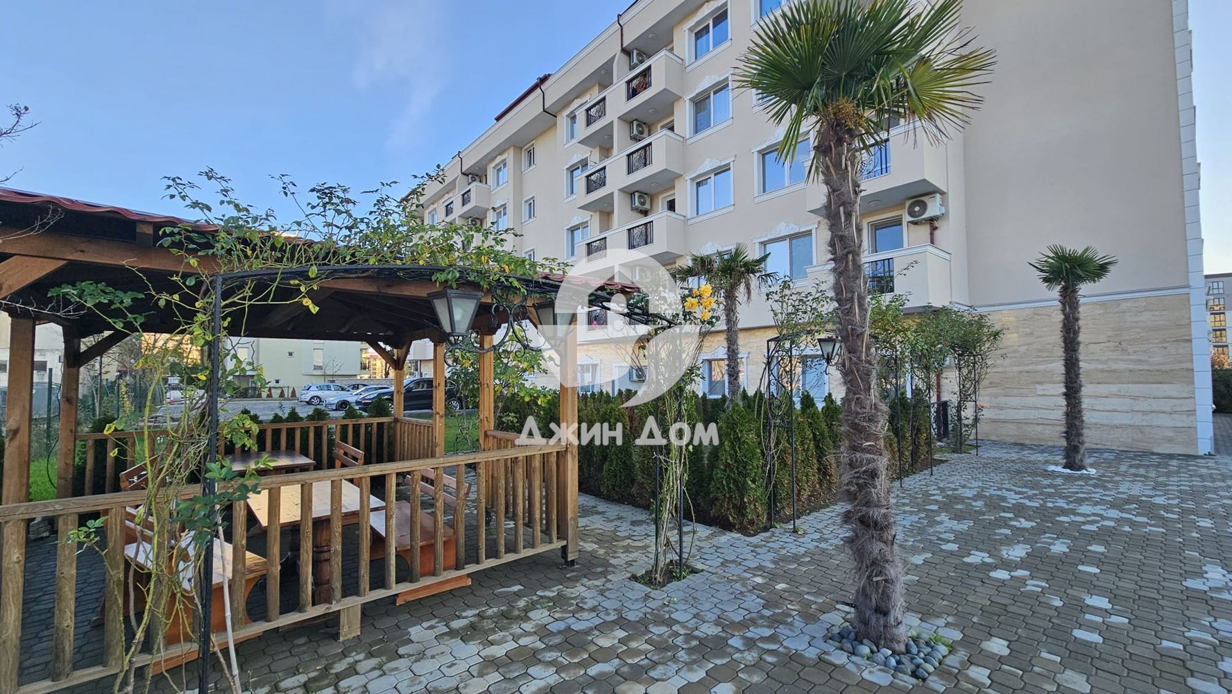 Двустаен апартамент в к-с „Магнолия Резиденс 6”, к.к. Слънчев бряг - 0