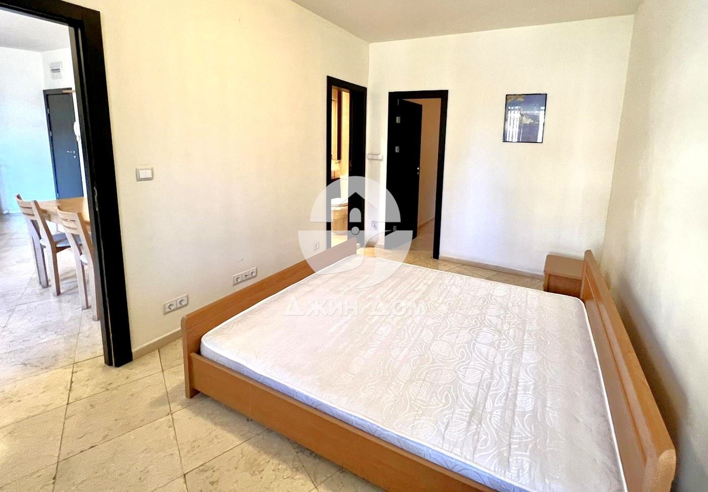 Тристаен апартамент с ЧАСТИЧНА ГЛЕДКА МОРЕ в к-с "Райска градина" - 0