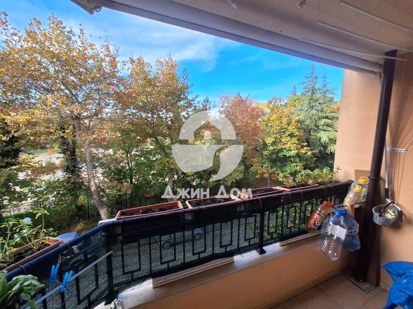 Тристаен апартамент на ПЪРВА ЛИНИЯ МОРЕ в к-с Рич 2, с. Равда - 0