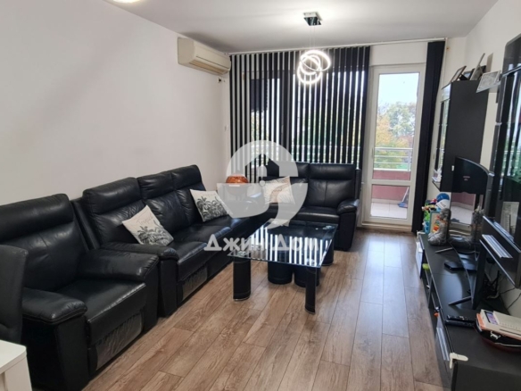 Двустаен апартамент в жилищна сграда с НИСКА ТАКСА, гр. Бургас - 0