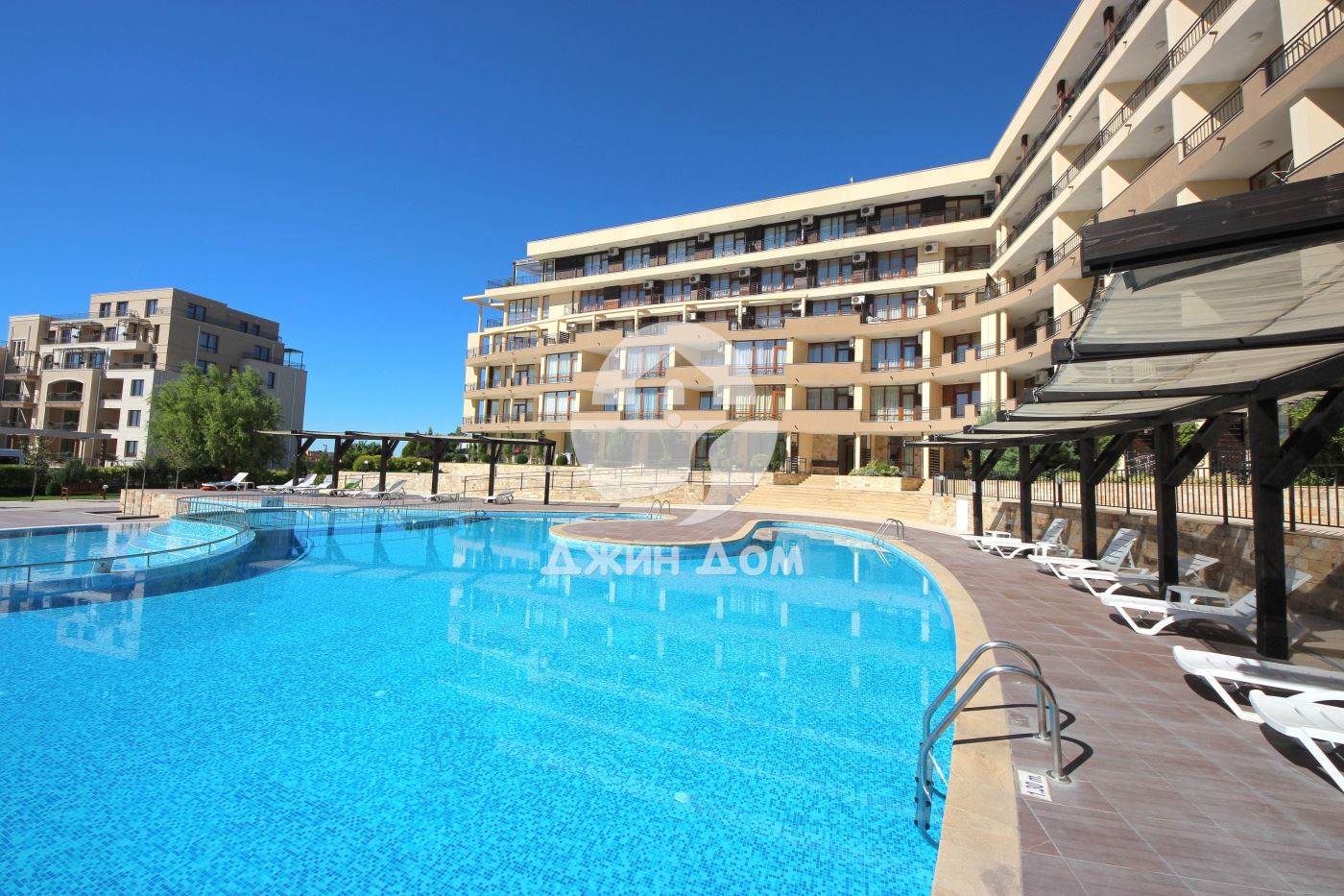 Просторен необзаведен мезонет в к-с „Луксор“, гр. Свети Влас - 0