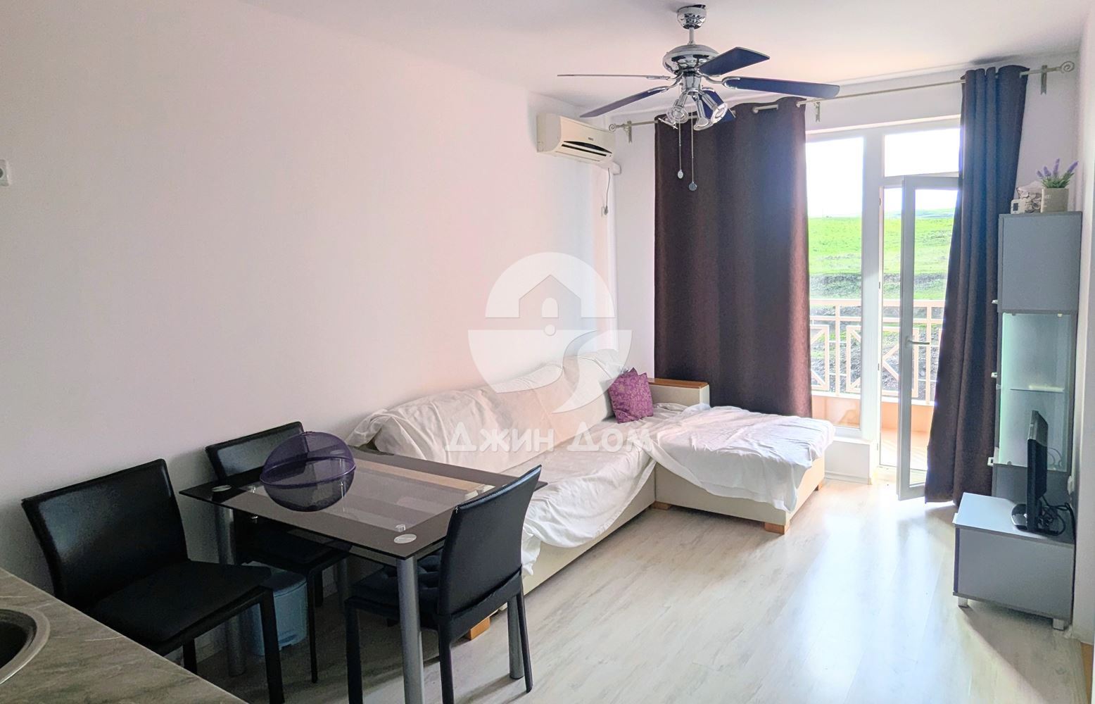 Двустаен обзаведен апартамент в к-с „Съни Дей 6“, к.к. Слънчев бряг - 0