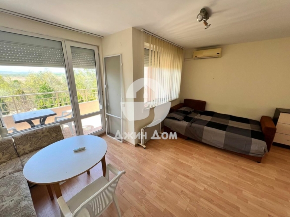 Просторен едностаен апартамент в к-с Несебър Форт Клуб, Слънчев бряг - 0