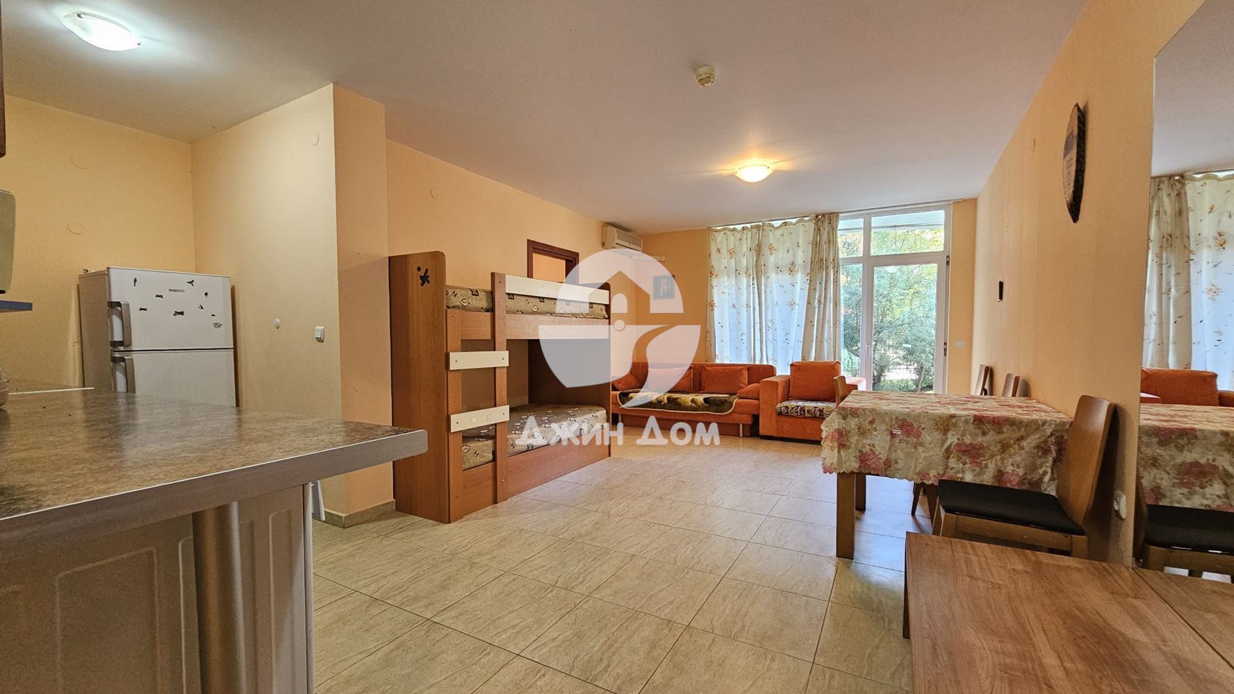 Двустаен апартамент в к-с Сън Вилидж, к.к. Слънчев бряг - 0