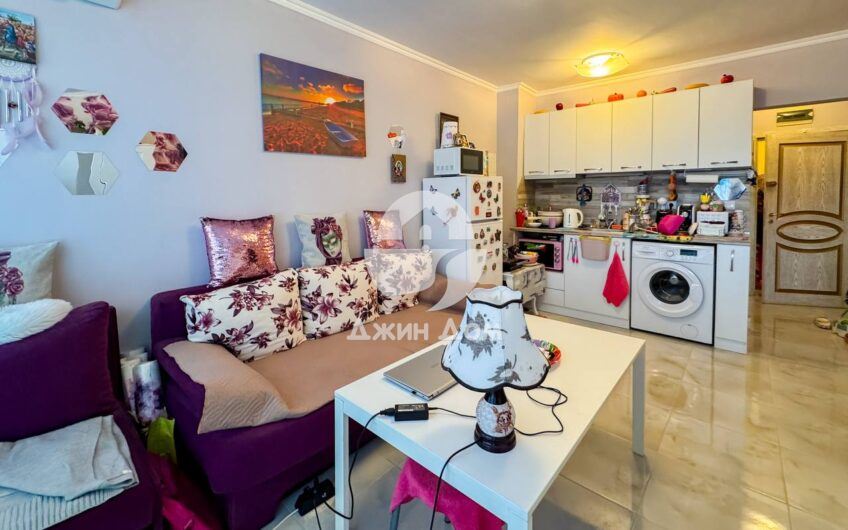 Едностаен апартамент в к-с Флора Бийч Резорт, гр. Поморие - 0