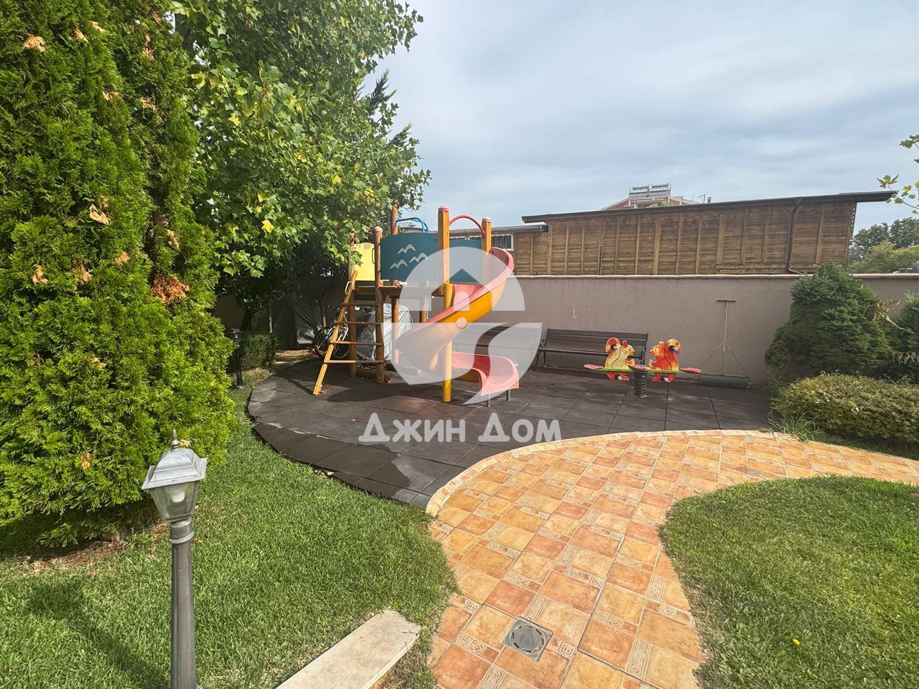 Тристаен апартамент с ГЛЕДКА МОРЕ в к-с „Мелия 9“, с. Равда - 0