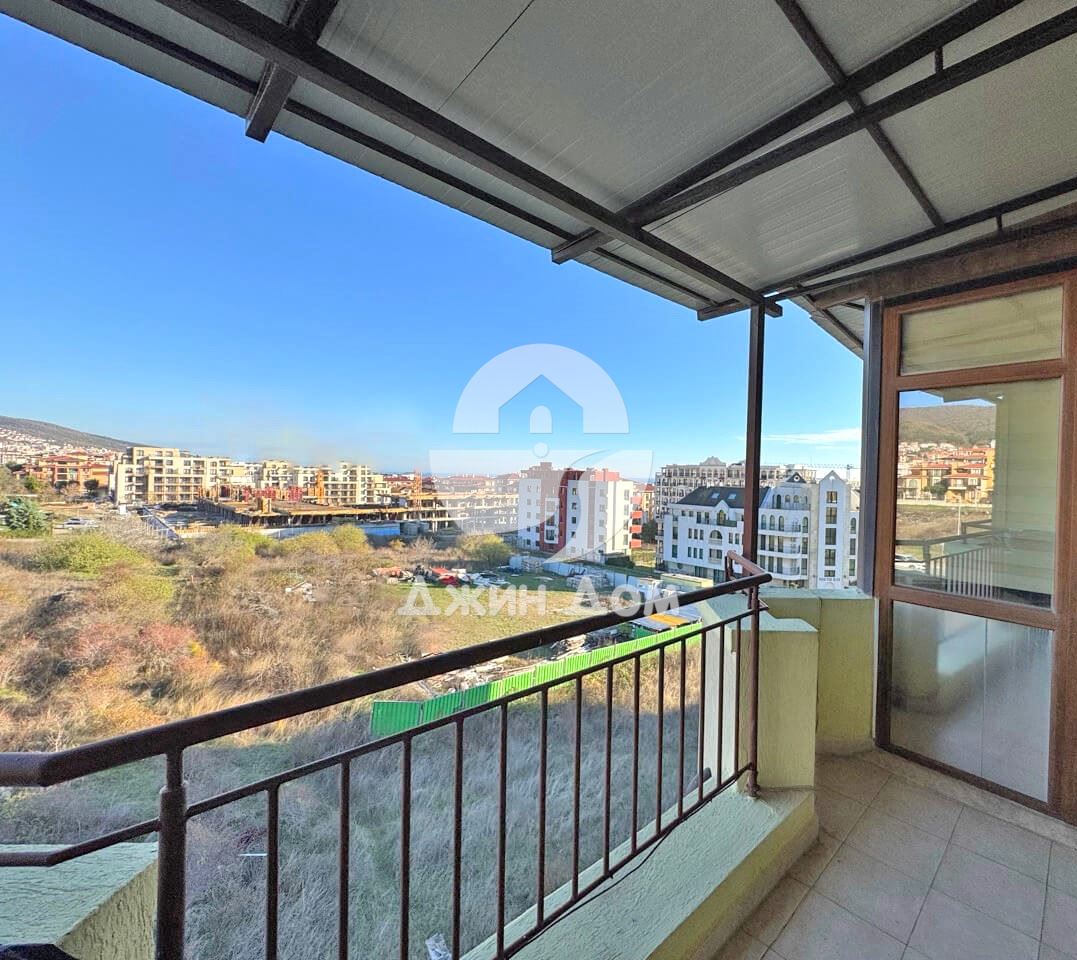 Просторен двустаен апартамент в к-с „Антония“, гр. Свети Влас - 0