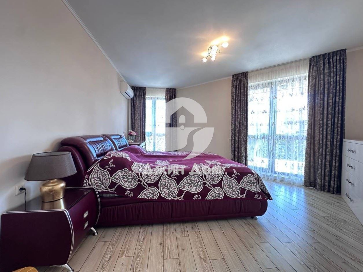 Просторен луксозен тристаен апартамент в к-с Посейдон, гр. Несебър - 0