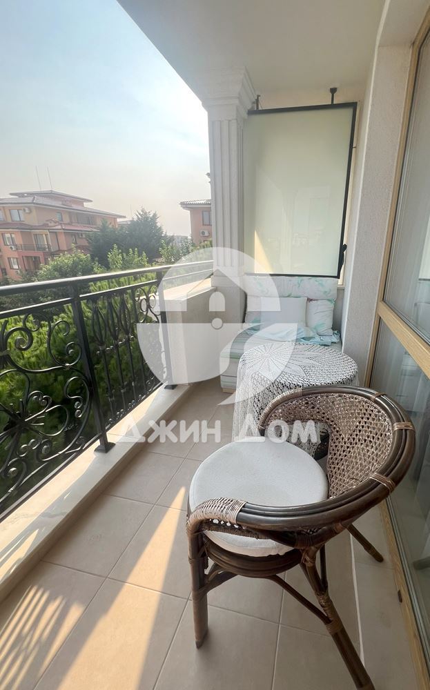 Тристаен апартамент с ГЛЕДКА МОРЕ в к-с Вила Флоренция, гр. Свети Влас - 0