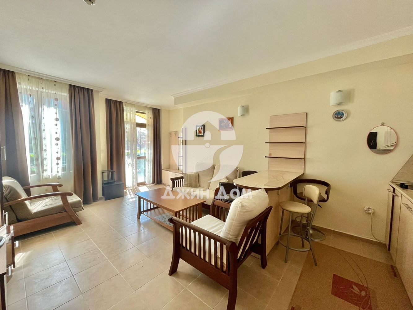 Двустаен апартамент в к-с „Свети Георги Палас“, гр. Свети Влас - 0