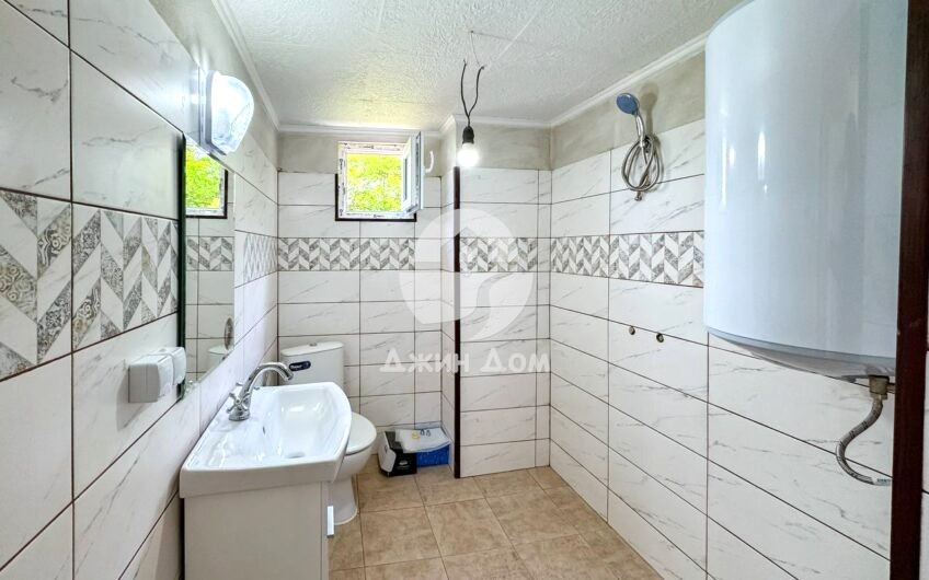 Едноетажна къща с двор в с. Дюлево, обл. Бургас - 0