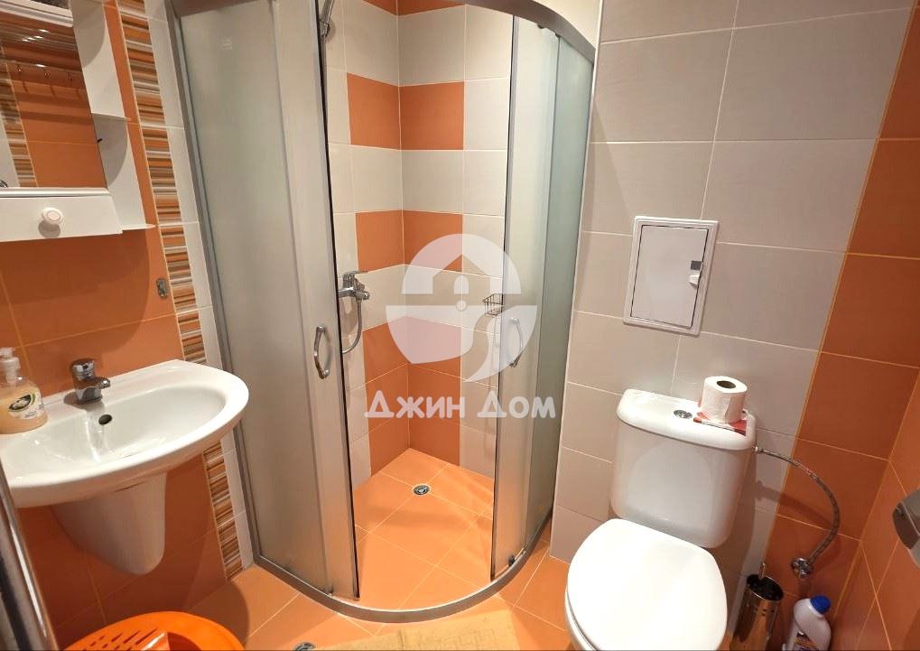 Двустаен апартамент с НИСКА ТАКСА ПОДДРЪЖКА в к-с Бътерфлай, Св, Влас - 0