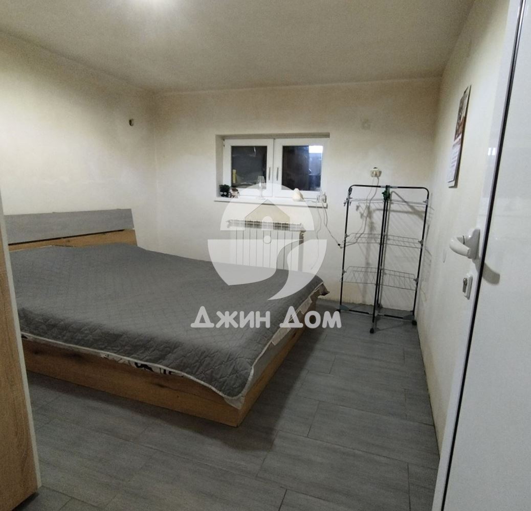 Просторна двуетажна къща в гр. Бяла - 0