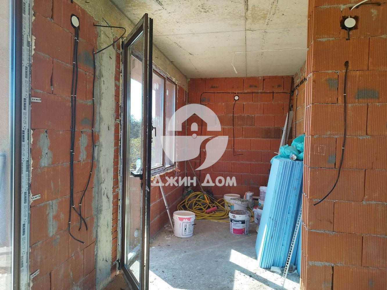 Предлагаме едноетажна къща в с. Горица - 0