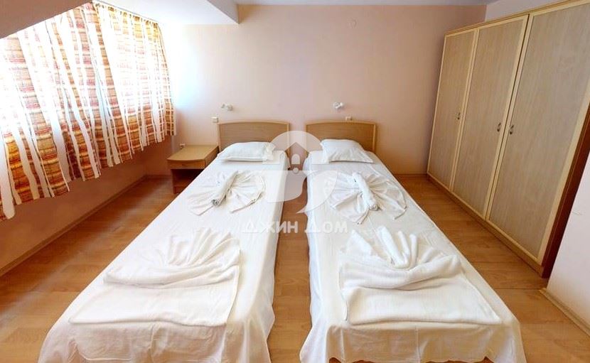 Тристаен апартамент в к-с „Съни Форт“, к.к. Слънчев бряг - 0