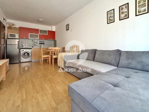 Двустаен обзаведен апартамент в к-с „Съни Дей 6“, к.к. Слънчев бряг - 0