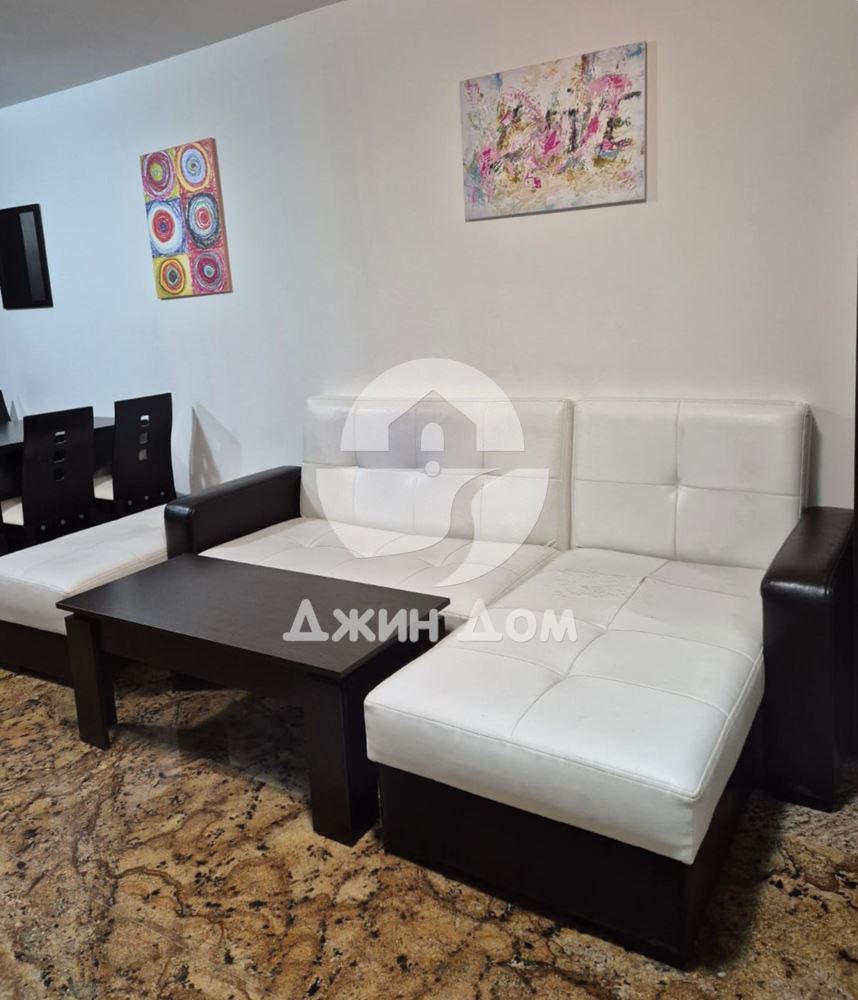 Просторен тристаен апартамент в к-с „Амара“, к.к. Слънчев бряг - 0