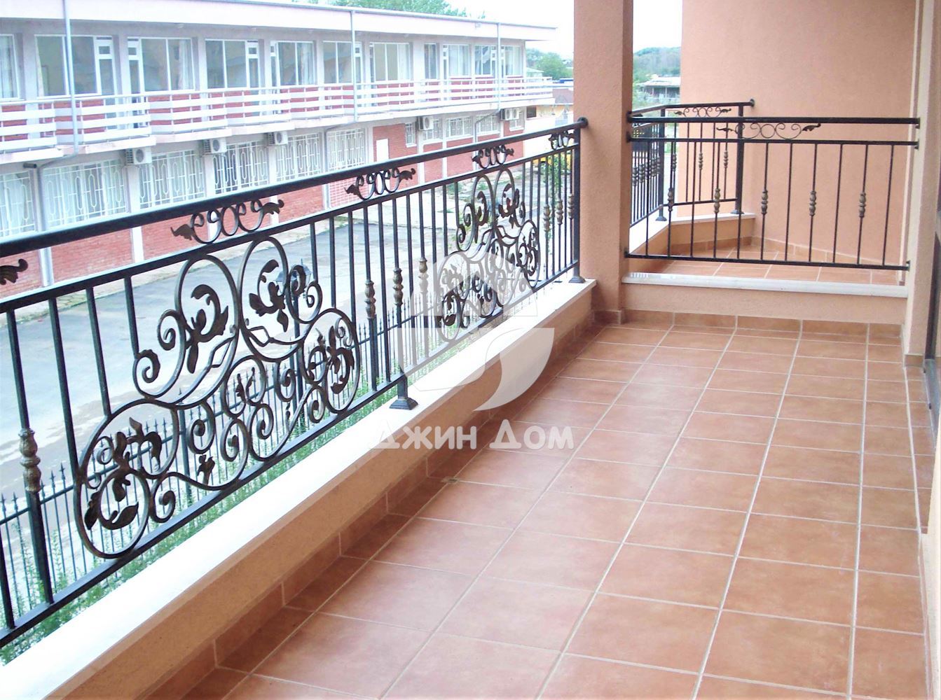 Просторни тристайни апартаменти в к-с Диамант Резиденс, Слънчев бряг - 0