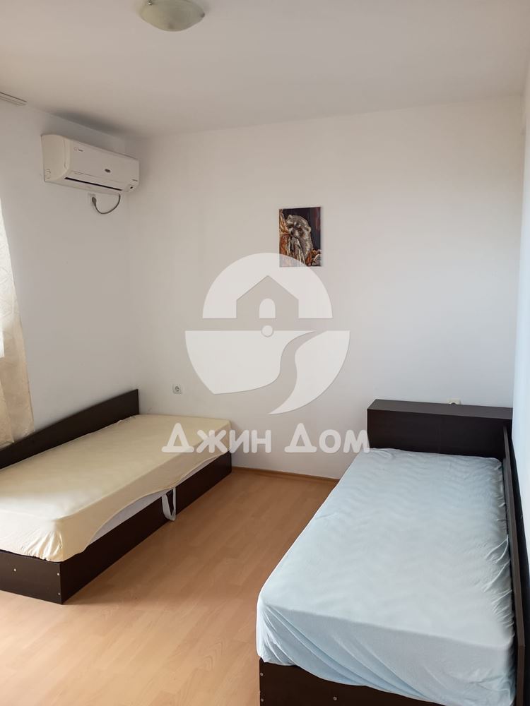 Двуетажна къща с двор в с. Александрово, общ. Поморие - 0