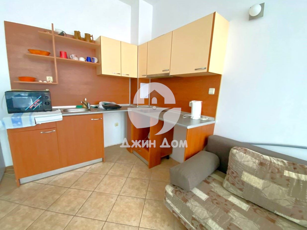 Просторен тристаен апартамент в к-с „Гранд Камелия“, к.к. Слънчев бряг - 0