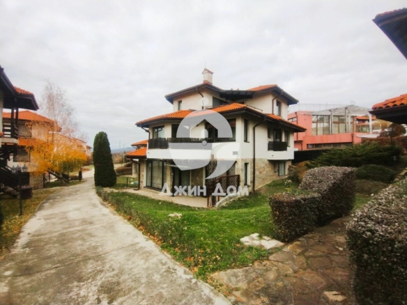 Просторен обзаведен етаж от къща в Бей Вю Вилас, с. Кошарица - 0